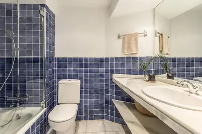 Un baño de Ipala - 1 bedroom in Chamartín