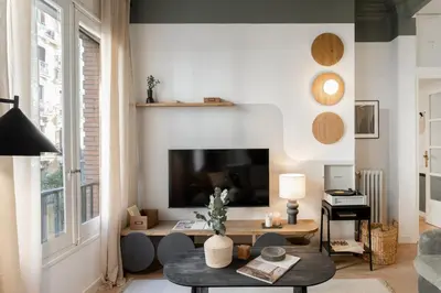 Una televisión o centro de entretenimiento en Basak - 3 bedrooms in Goya