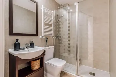Un baño de Huzur - 3 bedrooms and terrace in Castellana