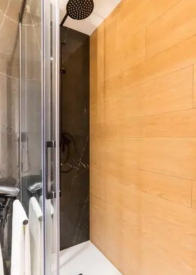 Un baño de NEW APT PUERTA DE ALCALA RETIRO PARK