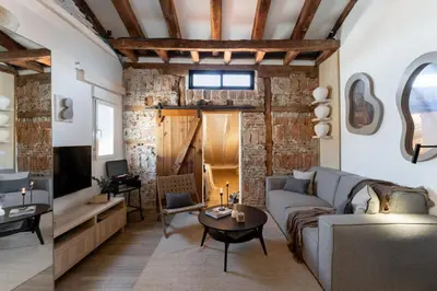 Una televisión o centro de entretenimiento en Meda - 2 bedrooms in Chueca-Justicia