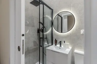Un baño de Waou Essence VI Antón Martín - Corta Duración