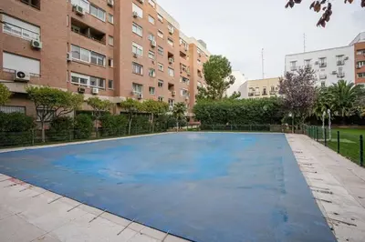 Piscina en o cerca de Renovated with pool -2Bedrooms 2Baths-Chamberí