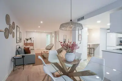 Una cocina o zona de cocina en Renovated with pool -2Bedrooms 2Baths-Chamberí