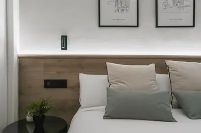 Cama o camas de una habitación en Cozy renovated -1Bedroom 1Bath-Plaza de España