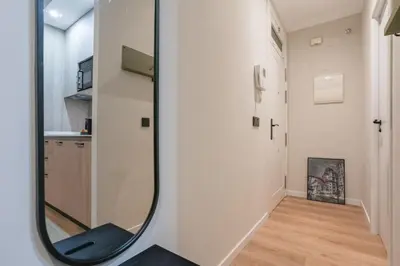 Una cocina o zona de cocina en Cozy renovated -1Bedroom 1Bath-Plaza de España