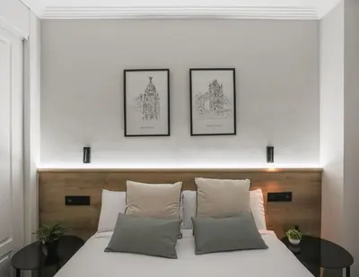 Cama o camas de una habitación en Cozy renovated -1Bedroom 1Bath-Plaza de España