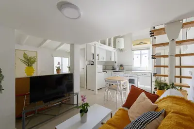 Una cocina o zona de cocina en 1 bedroom loft apartment in the center Temporal SVI154