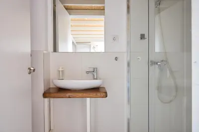 Un baño de JRC Apartamento reformado en Legazpi