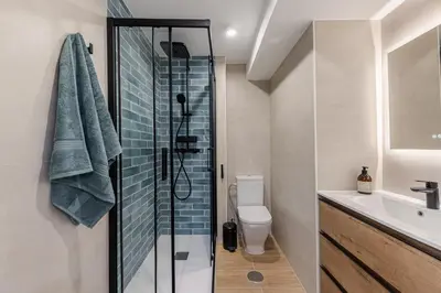 Un baño de Waou Malasaña VII - Alquiler Corta Duración