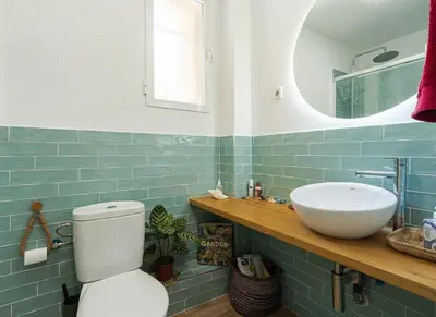Un baño de El Cerro Bermejo