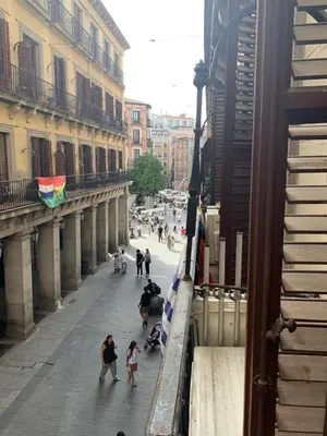 Clientes alojados en Aparta-Estudio en Plaza Mayor