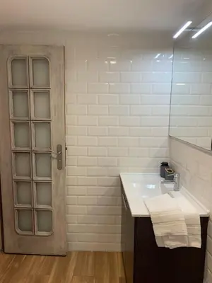 Un baño de Aparta-Estudio en Plaza Mayor