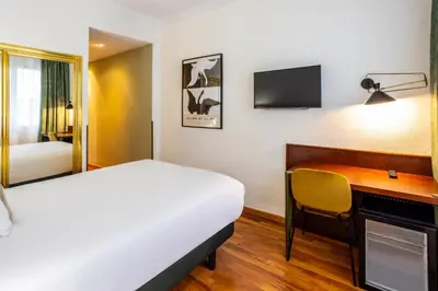 Cama o camas de una habitación en Hotel Casón del Tormes by HappyCulture