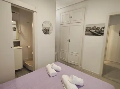 Un baño de CENTRO de MADRID - especial FAMILIAS y AMIGOS