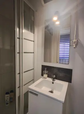 Un baño de CENTRO de MADRID - especial FAMILIAS y AMIGOS