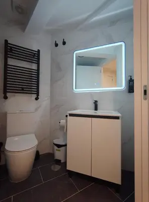Un baño de JQ Madrid 2