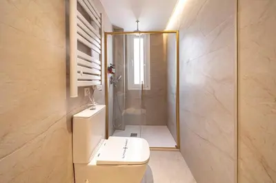 Un baño de Y29- New Apartment Madrid Rio