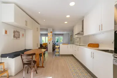 Una cocina o zona de cocina en Riverside
