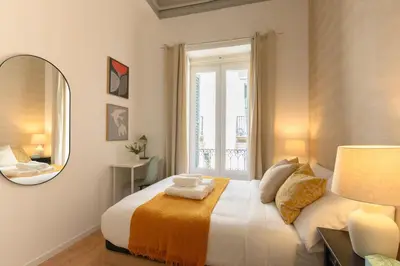 Cama o camas de una habitación en Apartamento de 1 dormitorio con balcón en el corazón de Madrid Temporal CER822