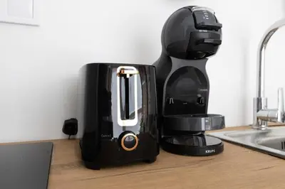Utensilios para hacer té y café en Ricardo Ortiz 26 by JD