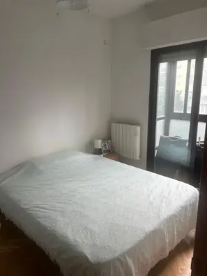 Cama o camas de una habitación en Madrid Retiro Room