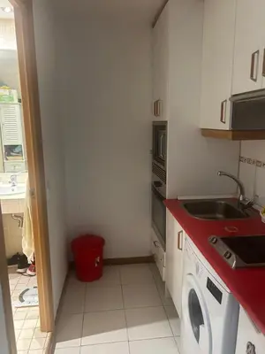 Una cocina o zona de cocina en Madrid Retiro Room