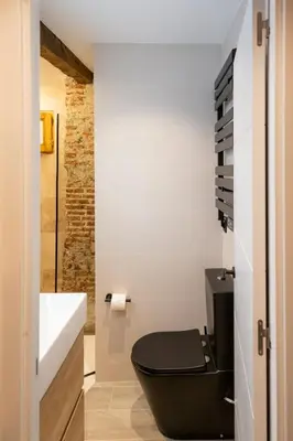 Un baño de The Bastero Spot