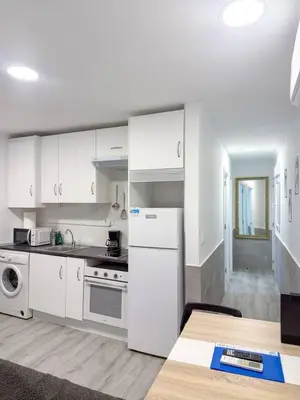 Una cocina o zona de cocina en Aparta-Estudio a unos pasos del Paseo el Prado