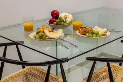 Comida en o cerca de este apartamento