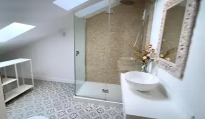Un baño de Luxury Property Royal Palace Madrid