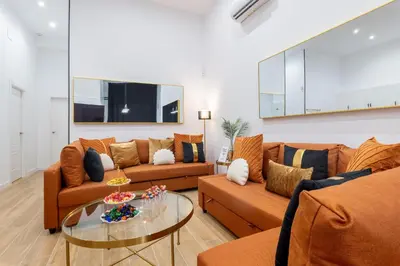 Una televisión o centro de entretenimiento en Central and luxury Apartment in Madrid