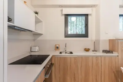 Una cocina o zona de cocina en Modern Duplex - 1 Bedroom 2 Baths - Ventas
