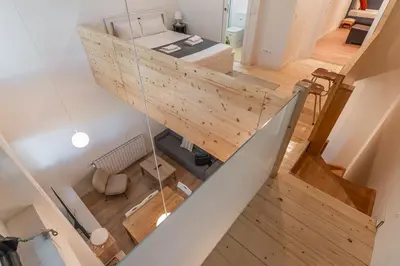 Plano de Modern Duplex - 1 Bedroom 2 Baths - Ventas