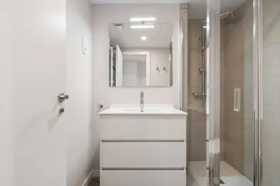 Un baño de Cozy apartment in Puente de Toledo -2A