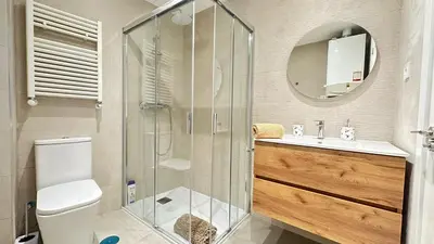 Un baño de Habitaciones en Toledo