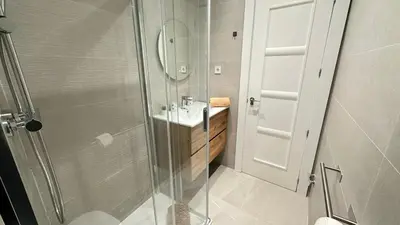 Un baño de Habitaciones en Toledo
