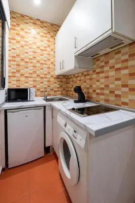 Una cocina o zona de cocina en Studio with terrace in Salamanca, Madrid