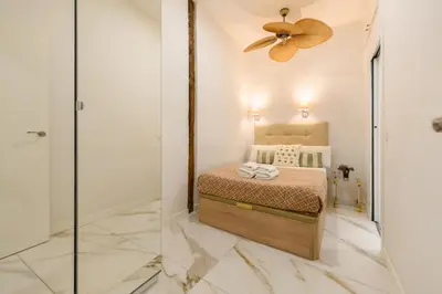 Cama o camas de una habitación en AMA4115 Cómodo apartamento de un dormitorio en el Centro de Madrid