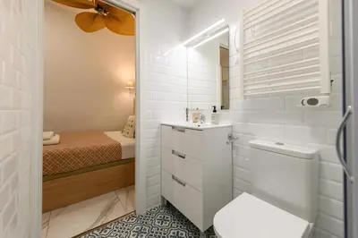 Un baño de AMA4115 Cómodo apartamento de un dormitorio en el Centro de Madrid