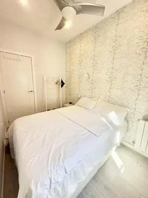 Cama o camas de una habitación en Metro Legazpi 03 AMCH Hospedaje