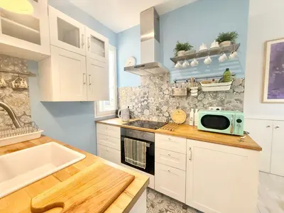 Una cocina o zona de cocina en Metro Legazpi 03 AMCH Hospedaje