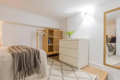 Cama o camas de una habitación en Gran Via- Chueca (Tarifas Mensuales Disponibles)