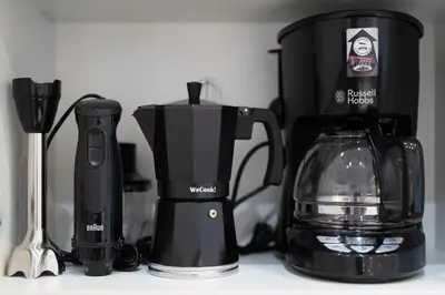Utensilios para hacer té y café en Central and Luxury apartment big capacity in Madrid
