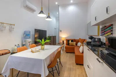 Una cocina o zona de cocina en Central and Luxury apartment big capacity in Madrid