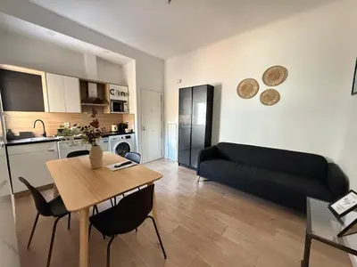 Una cocina o zona de cocina en Retiro Residence Zafiro