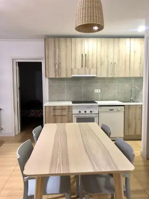 Una cocina o zona de cocina en BEAUTIFUL APARTMENT 4bed PLAZA DE ESPAÑA