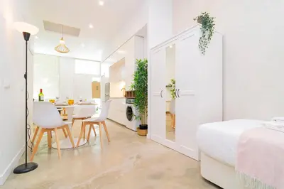 Cama o camas de una habitación en Moderno refugio en Madrid