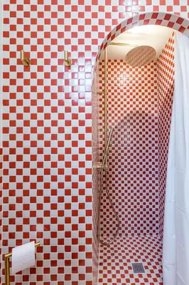Un baño de Apartamento para 9 personas en Malasaña