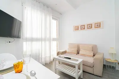 Una televisión o centro de entretenimiento en Fantástico Loft en el Entorno Urbano